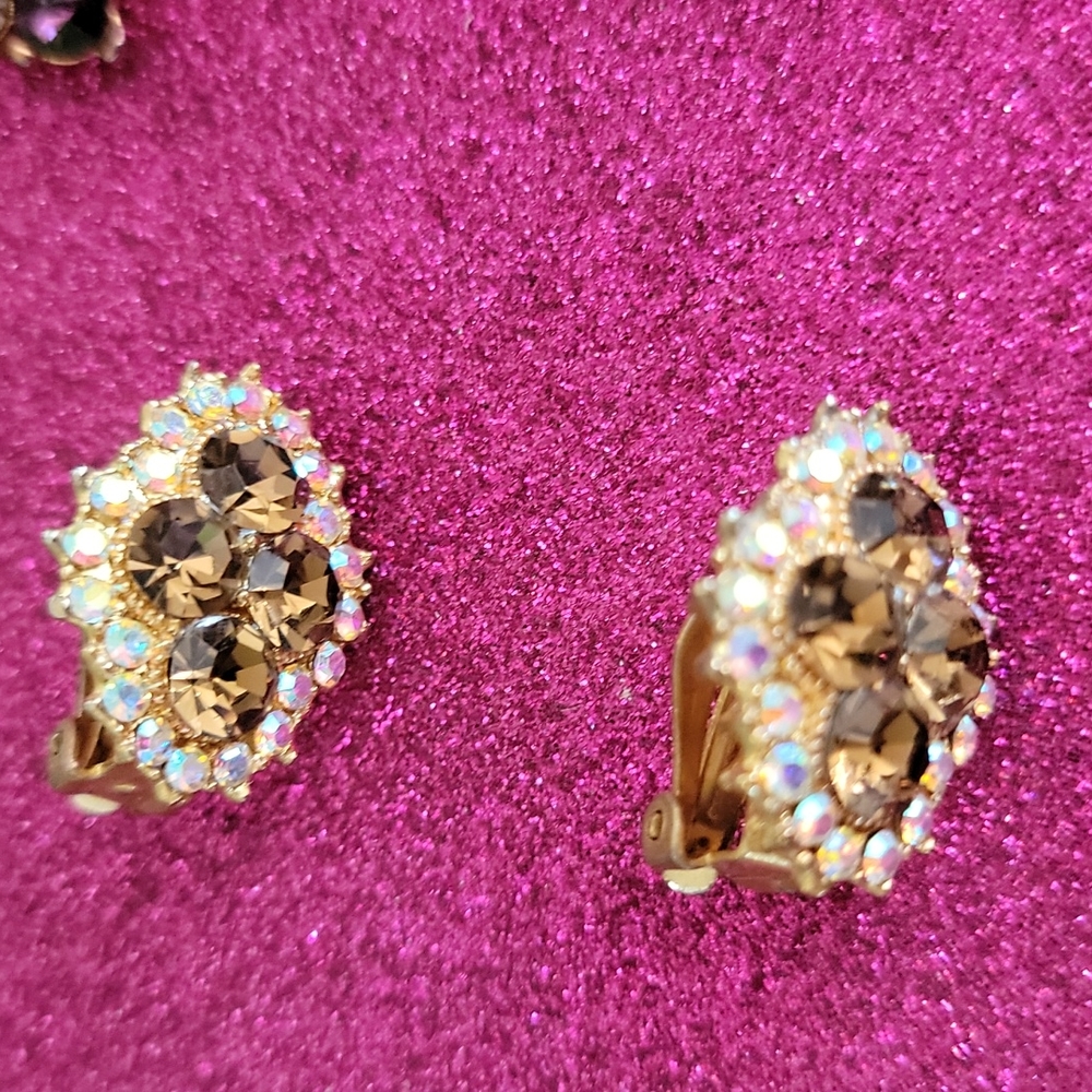Jewelry - Picture 2 of 4